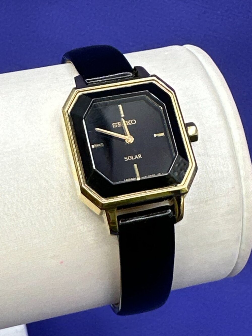 Seiko Solar Women’s Square SUP 198 Watch